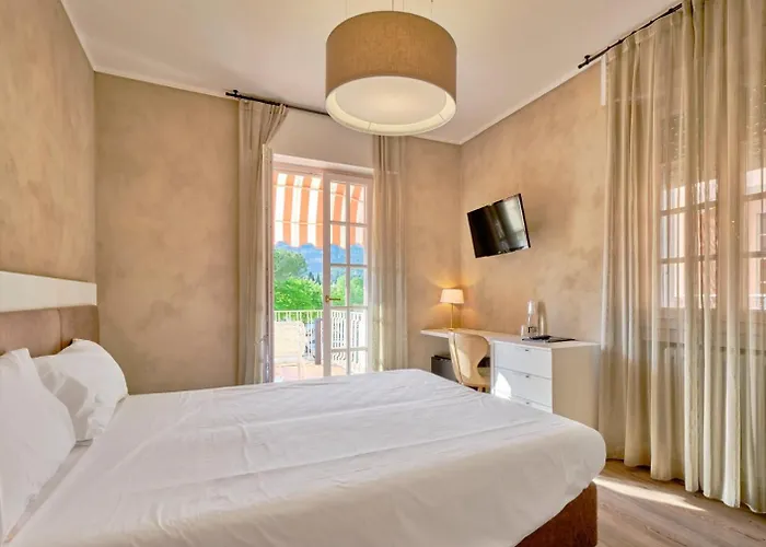 Hotel Conca D'oro ***s Garda (Verona)